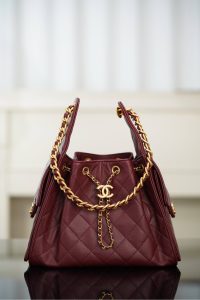 Chanel small hobo 酒红色 小号 图1
