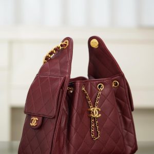 Chanel small hobo 酒红色 小号 图3