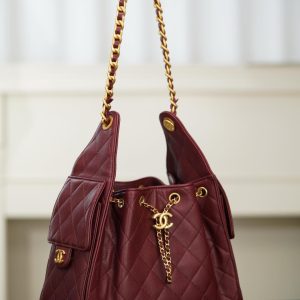 Chanel small hobo 酒红色 小号 图4