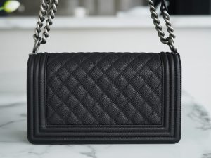 Chanel Leboy 大球纹 黑银中号 图2