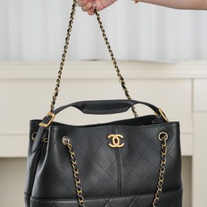 Chanel 25A 购物袋 原厂黑牛 小号 图4