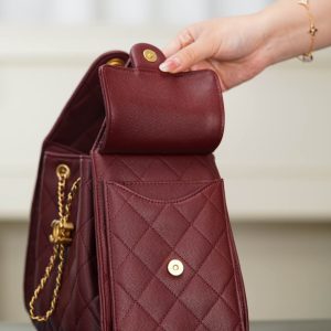 Chanel 25A small hobo 抽绳水桶包 酒红色 小号 图7