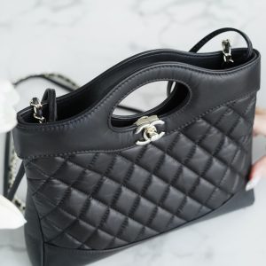 Chanel 31bag mini 黑色 褶皱小牛皮 图5