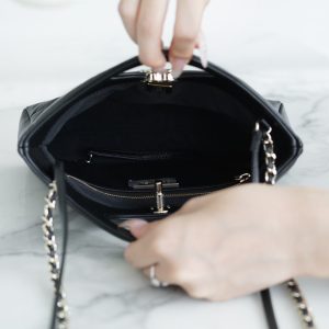 Chanel 31bag mini 黑色 褶皱小牛皮 图6