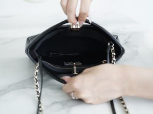 Chanel 31bag mini 黑色 褶皱小牛皮 图6