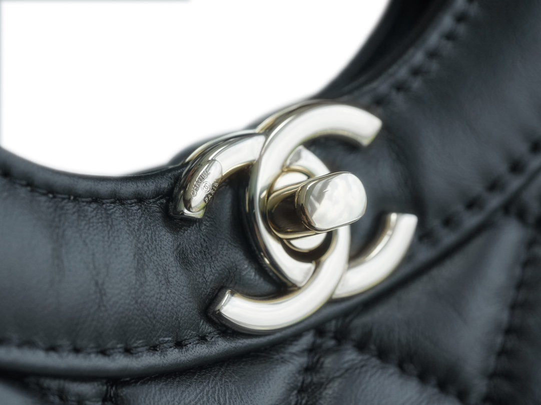 Chanel 31bag mini 黑色 褶皱小牛皮 图9