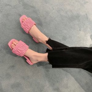 MiuMiu女鞋 db1b1upVmLQ0 图1