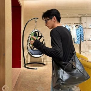 LV黑武士Carryall|男生背也好好看!! 图1