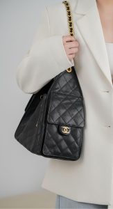 Chanel small hobo 抽绳水桶包 黑金鱼子酱 小号 图3