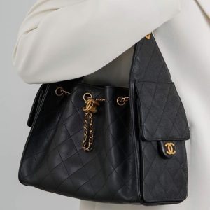 Chanel small hobo 抽绳水桶包 黑金鱼子酱 小号 图4