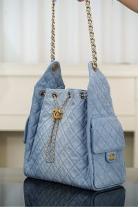 Chanel hobo bag 浅蓝牛仔 中号 图3
