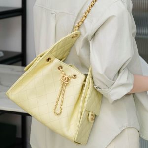 Chanel small hobo 小鸡黄 小号 图7