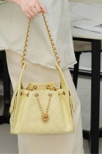 Chanel small hobo 小鸡黄 小号 图9