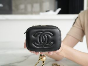 chanel金属球系列 22b新款小盒子 图8