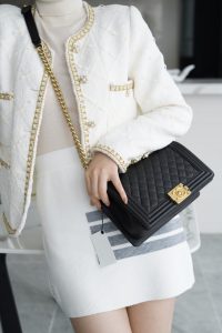 Chanel leboy 大球纹黑金中号 图1