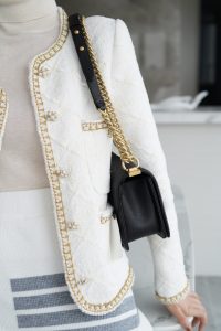 Chanel leboy 大球纹黑金中号 图2