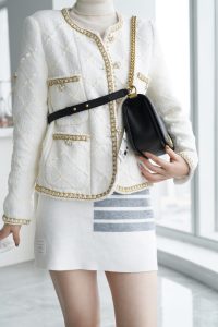 Chanel leboy 大球纹黑金中号 图5