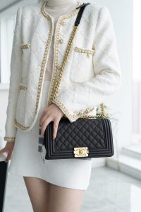 Chanel leboy 大球纹黑金中号 图9