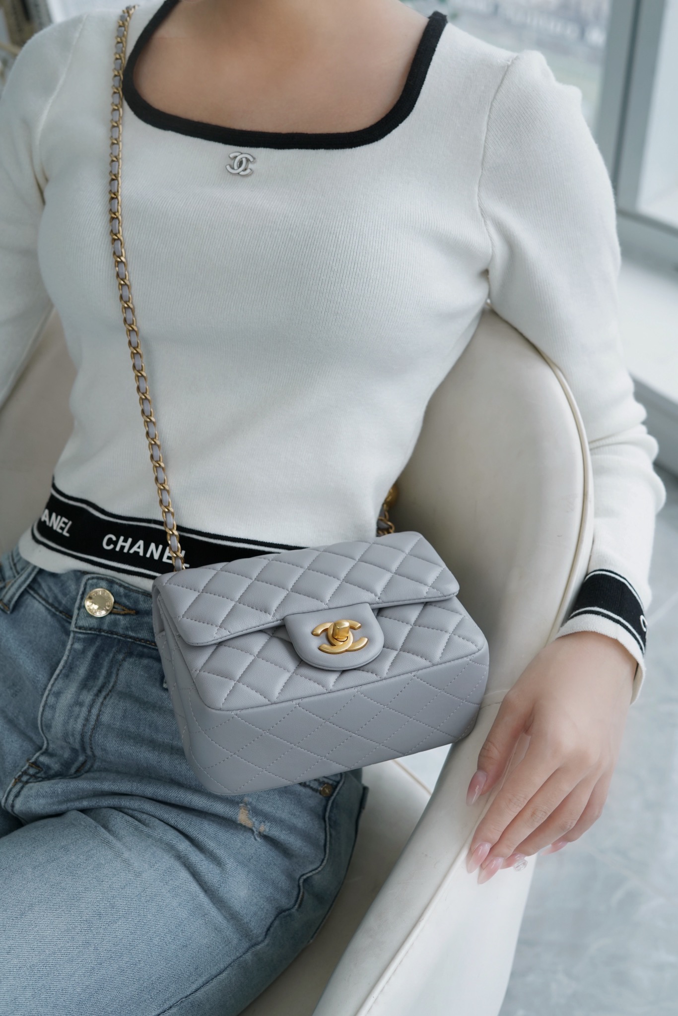 Chanel 金属球方胖子 浅灰 图3