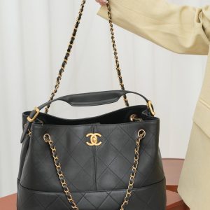 Chanel 25A 购物袋 原厂黑牛 小号 图8