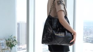 中号黑色金扣 图1