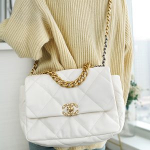 Chanel 19bag 白雪公主 中号 图1