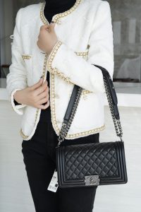 Chanel Leboy 小羊皮黑银中号 图1