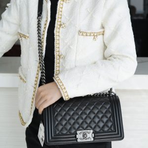 Chanel Leboy 小羊皮黑银中号 图3