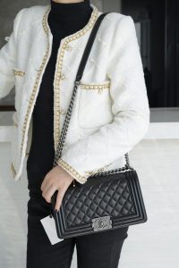 Chanel Leboy 小羊皮黑银中号 图5