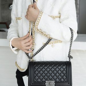 Chanel Leboy 小羊皮黑银中号 图7