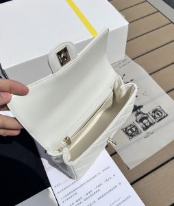 CHANEL 23A CF 水钻手柄款 图6