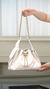 Chanel small hobo 白色 鱼子酱 小号 图1