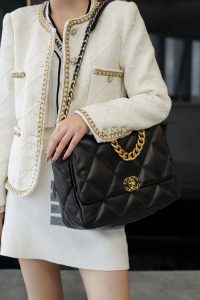 CHANEL BAG 经典黑 maxl 图4