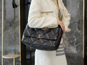 CHANEL BAG 经典黑 maxl 图6