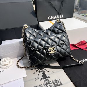 CHANEL香奈儿23c金币嬉皮包 天猫精灵hobo 图1