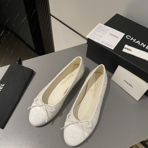 CHANEL经典芭蕾舞鞋 图1