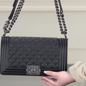 Chanel Leboy 小球纹 黑银中号 图1