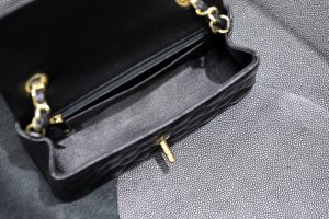 原厂皮 Classic Flap万年经典款Cf大mini鱼子酱球纹回货 图9
