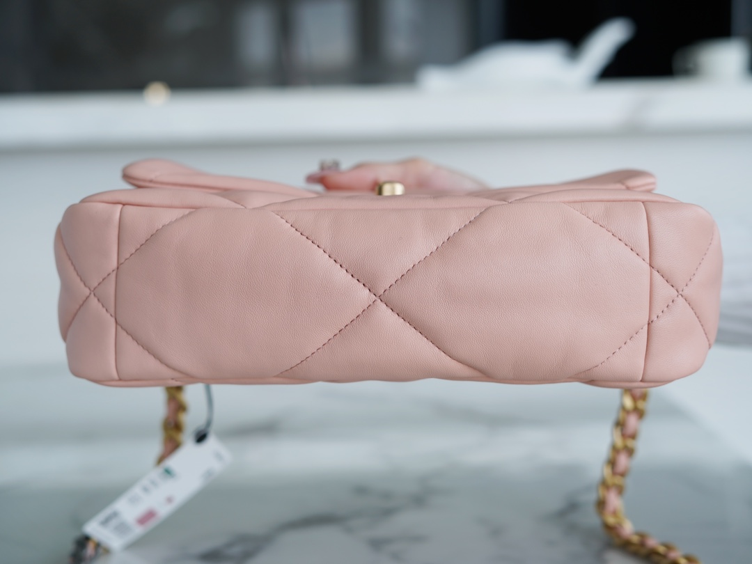 °CHANE·L春夏新品19bag 裸粉小号 图5