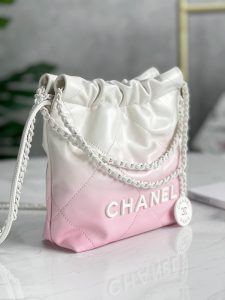 Chanel 24S 渐变粉色mini 22bag 图2