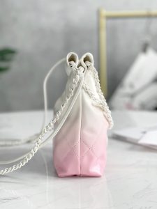 Chanel 24S 渐变粉色mini 22bag 图3