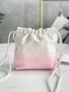 Chanel 24S 渐变粉色mini 22bag 图4