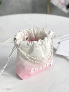 Chanel 24S 渐变粉色mini 22bag 图6