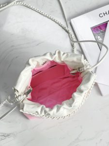 Chanel 24S 渐变粉色mini 22bag 图9