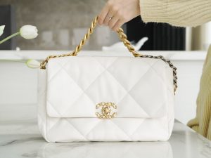 Chanel 19bag 白雪公主 中号 图2