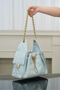 Chanel small hobo 蒂芙尼蓝小号 图5