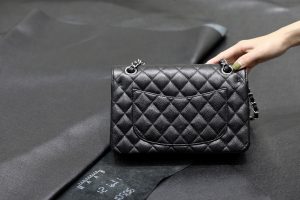 原厂皮 Classic Flap万年经典款Cf小号鱼子酱球纹 图4