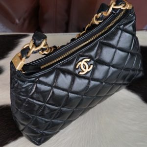 Chanel 24a Hobo黑色 大号 图4