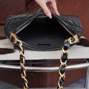Chanel 24a Hobo黑色 大号 图5