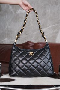 Chanel 24a Hobo黑色 大号 图2